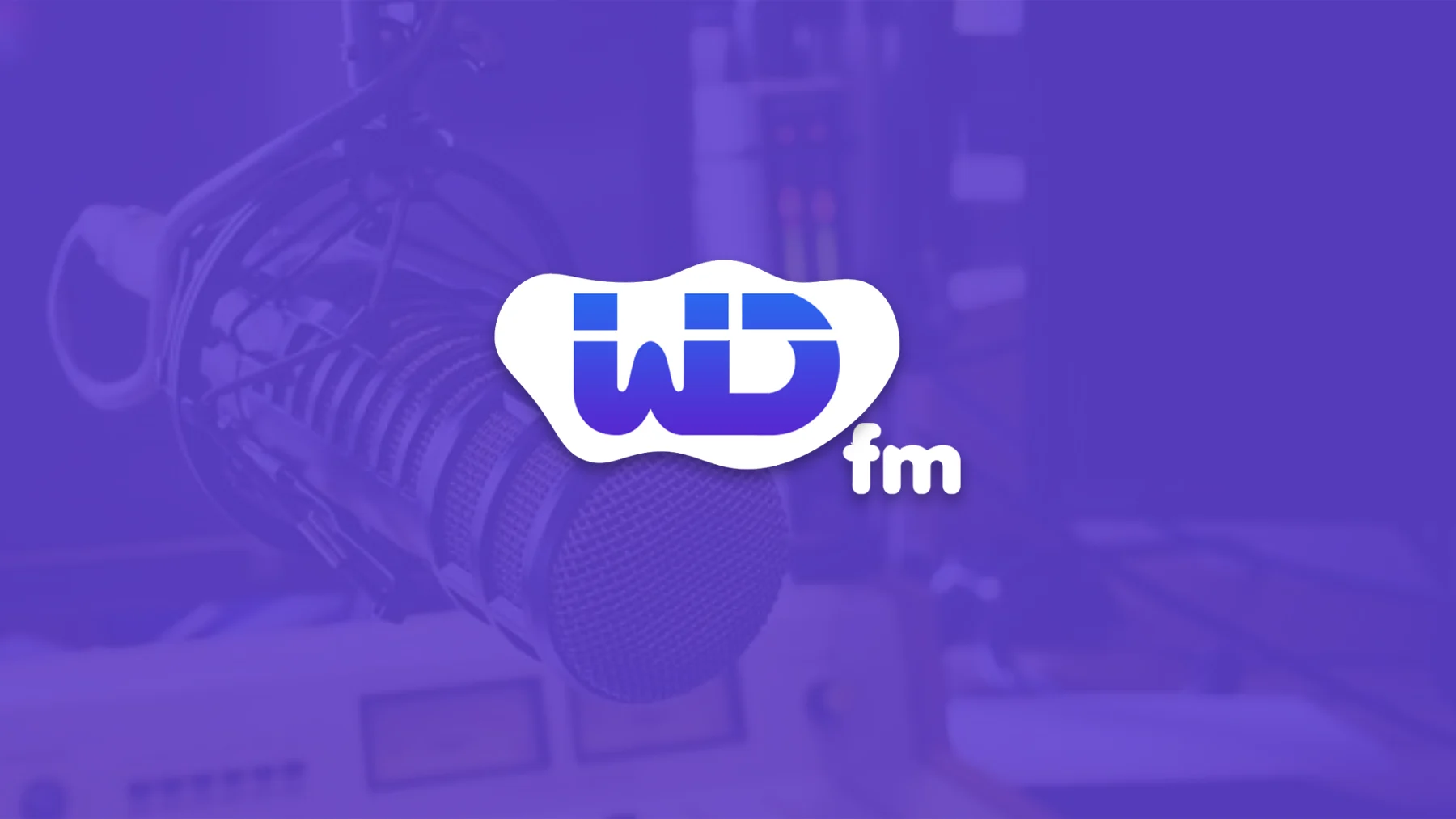 Projeto Wood FM da Bravul Studio